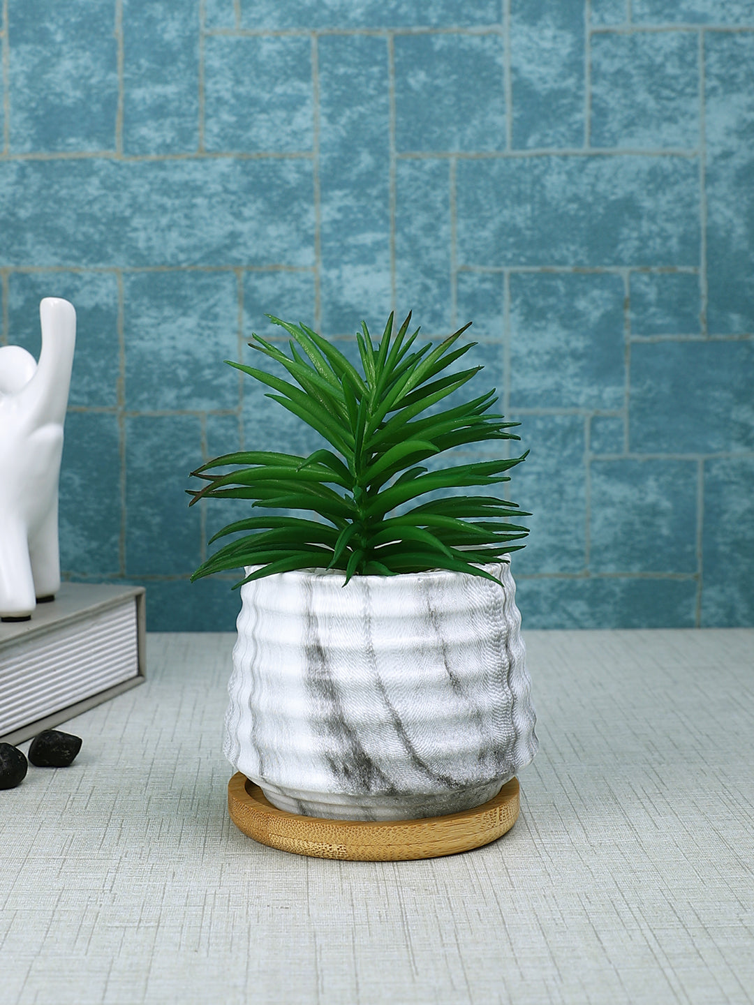 White 1 Pieces Succulent Artificial Plant With Pot