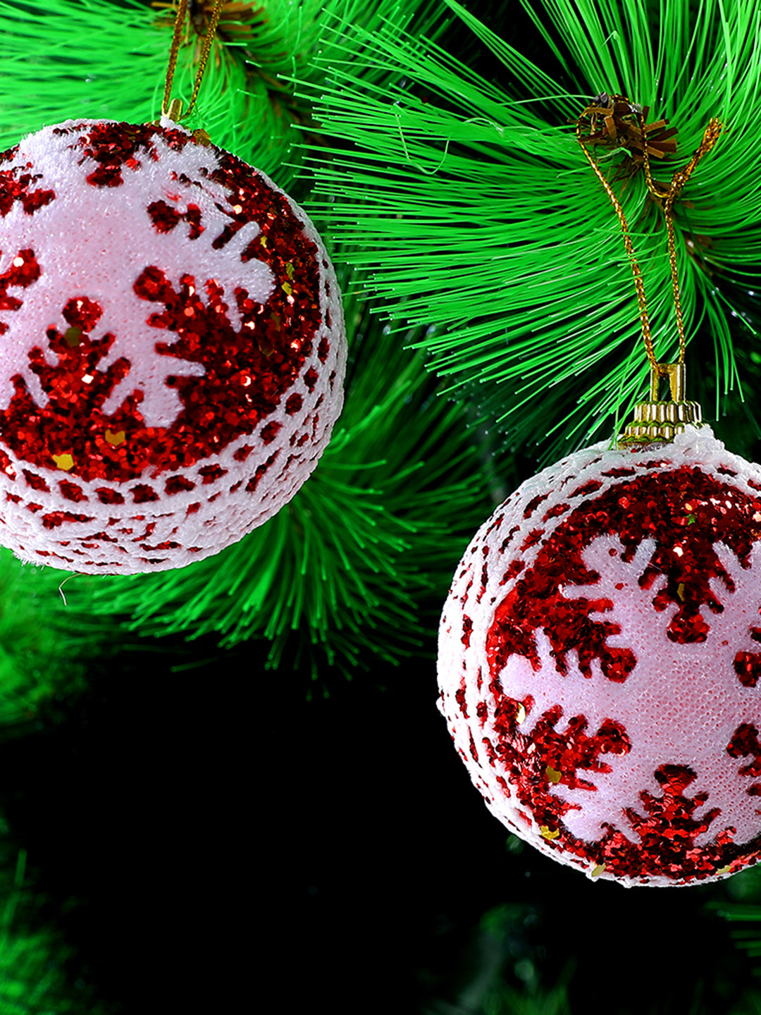 Set of 6 Classic Red and White Snowflake Balls