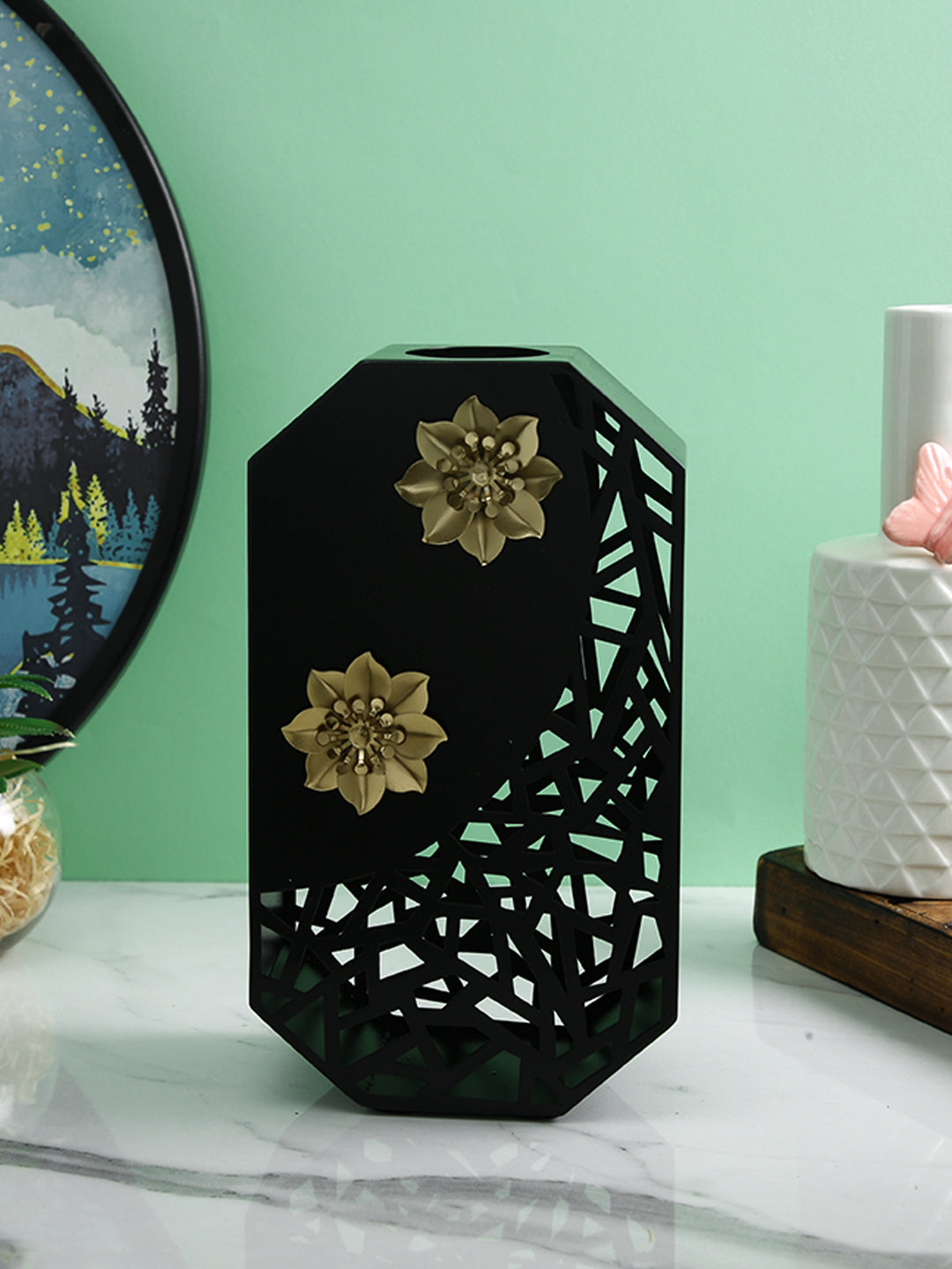 Noir Bloom Black Geometric Flower Vase
