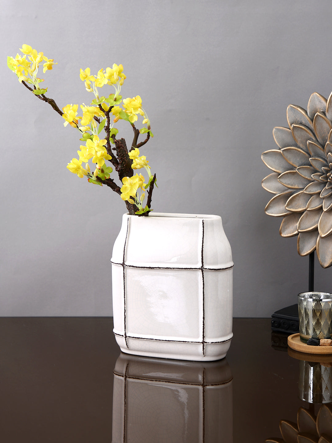 White Textured Ceramic Grid Flower Vase