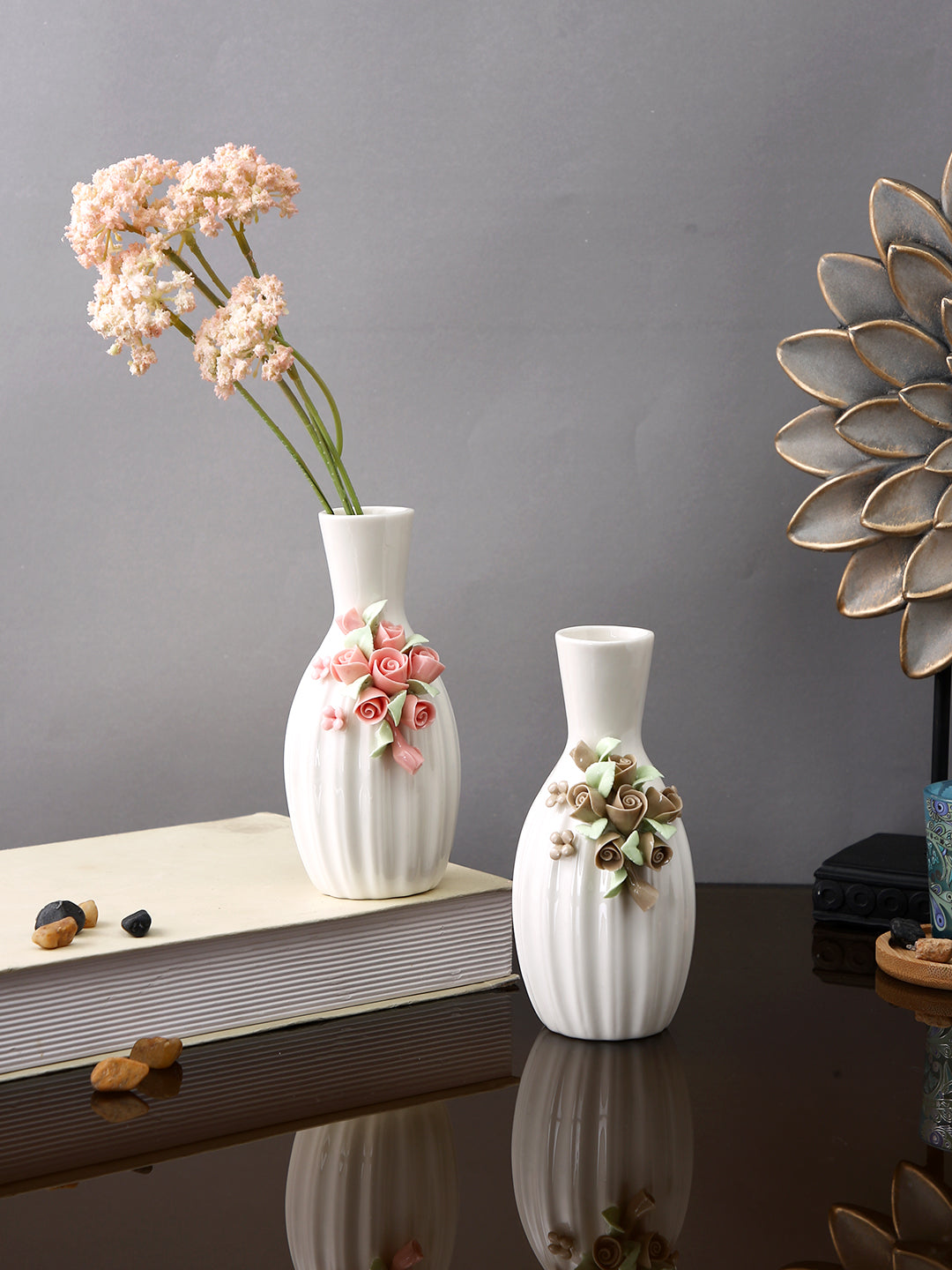 White & Beige 2 Pieces Textured Ceramic Flower Vases