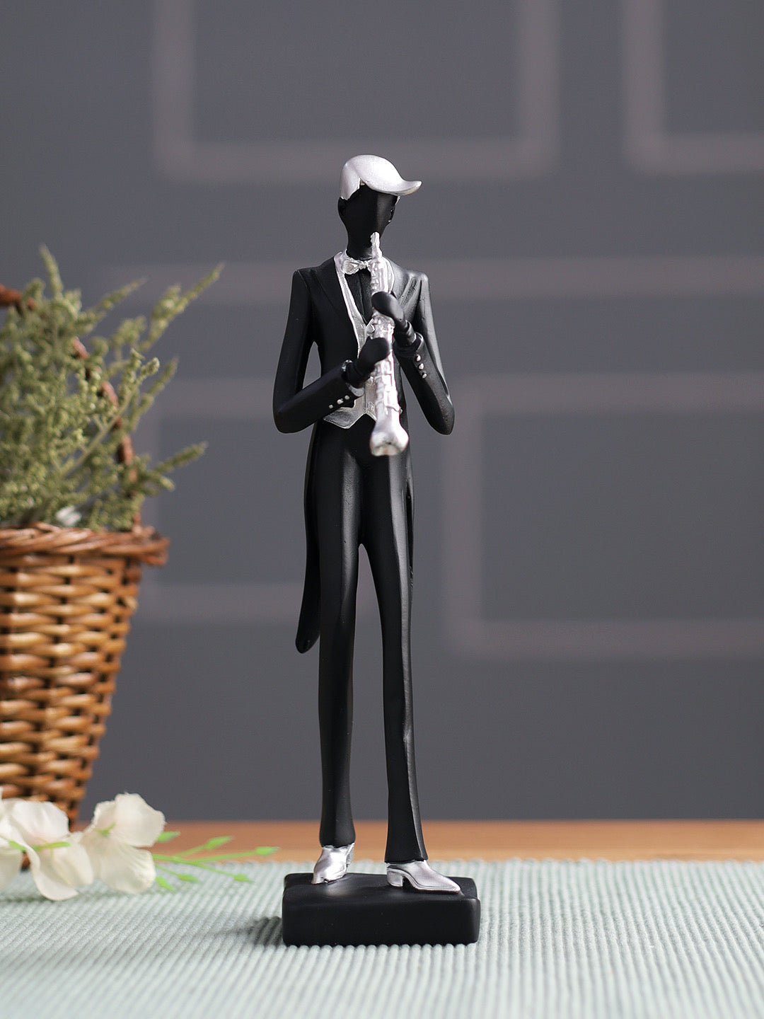 Playing Trumpet Musician Statue - Default Title (SHOW22345)