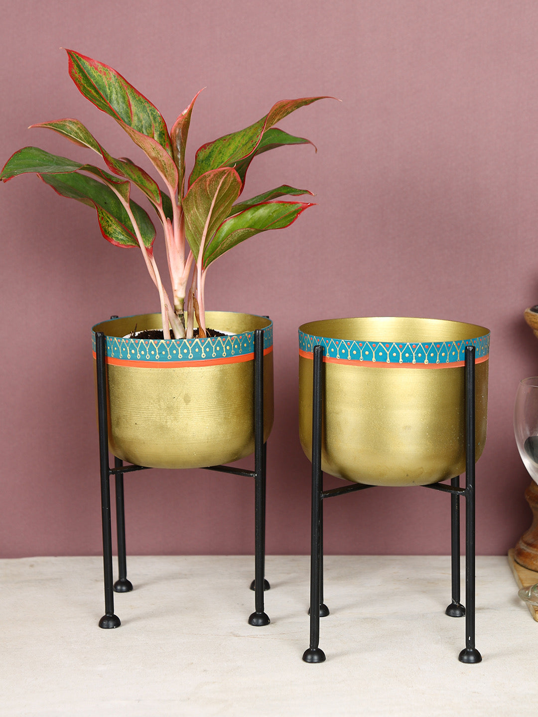 Antique Planters in Set of Two - Default Title (TCCH2112_2)
