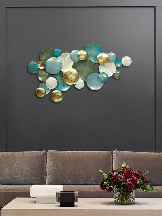 Contemporary wall decor with circles