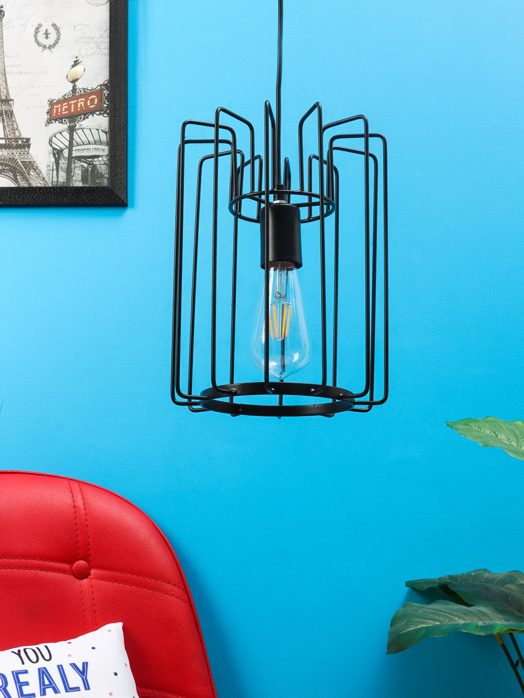 Vertical Cage Pendant Lamp in Black