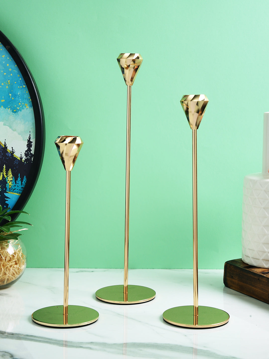 Gold Toned 3 Pieces Solid Pillar Metal Candle Holder