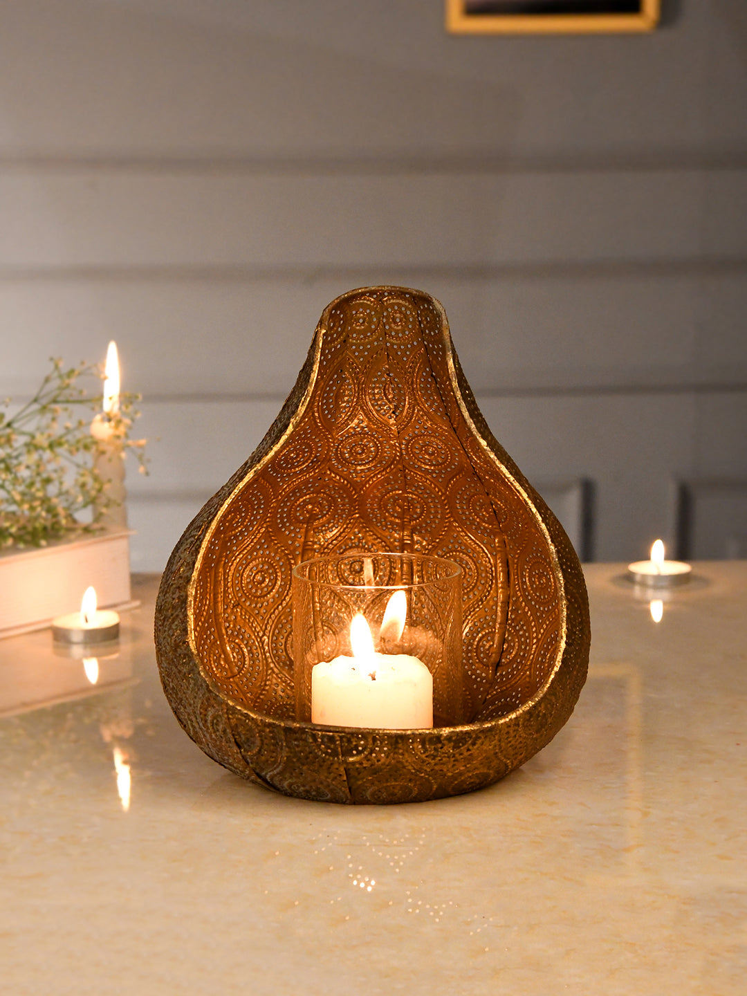 Gold-Toned & Grey Pear shaped Metal Candle Holder