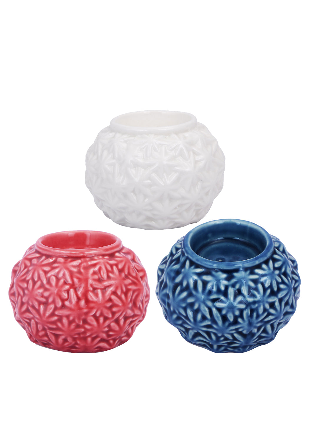 White & Blue 3 Pieces Floral Engraved Candle Holders
