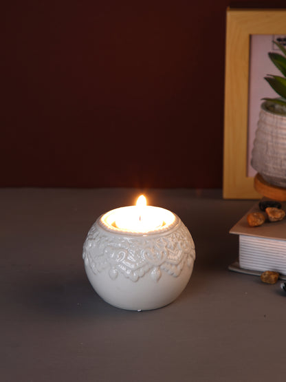White Antique Designed Round Shaped Ceramic Candle Holder