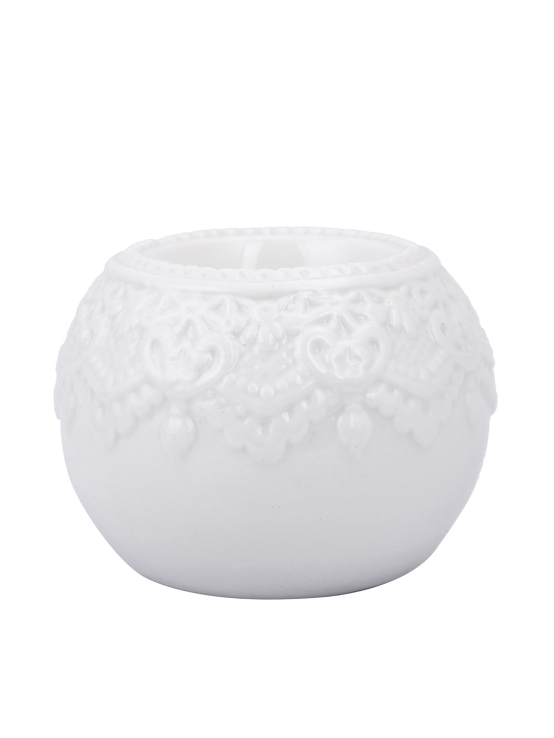 White Antique Designed Round Shaped Ceramic Candle Holder