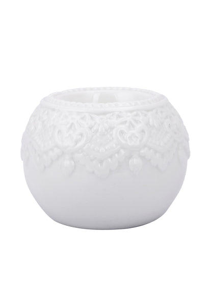 White Antique Designed Round Shaped Ceramic Candle Holder