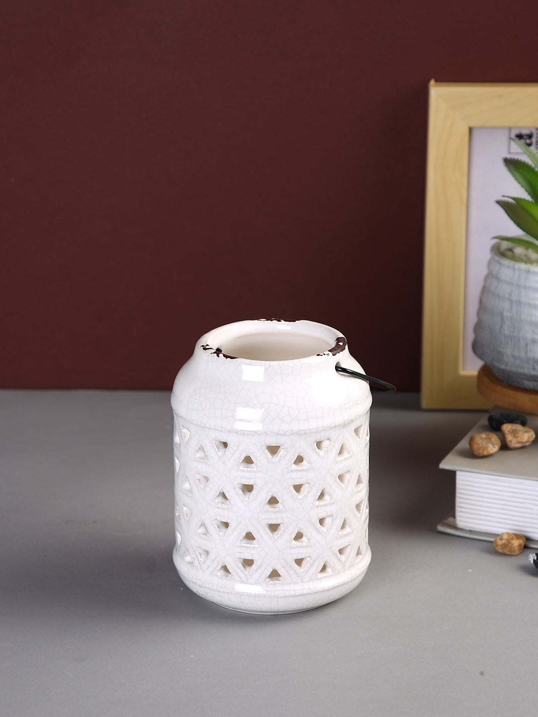 White Patterned Ceramic Candle Holder