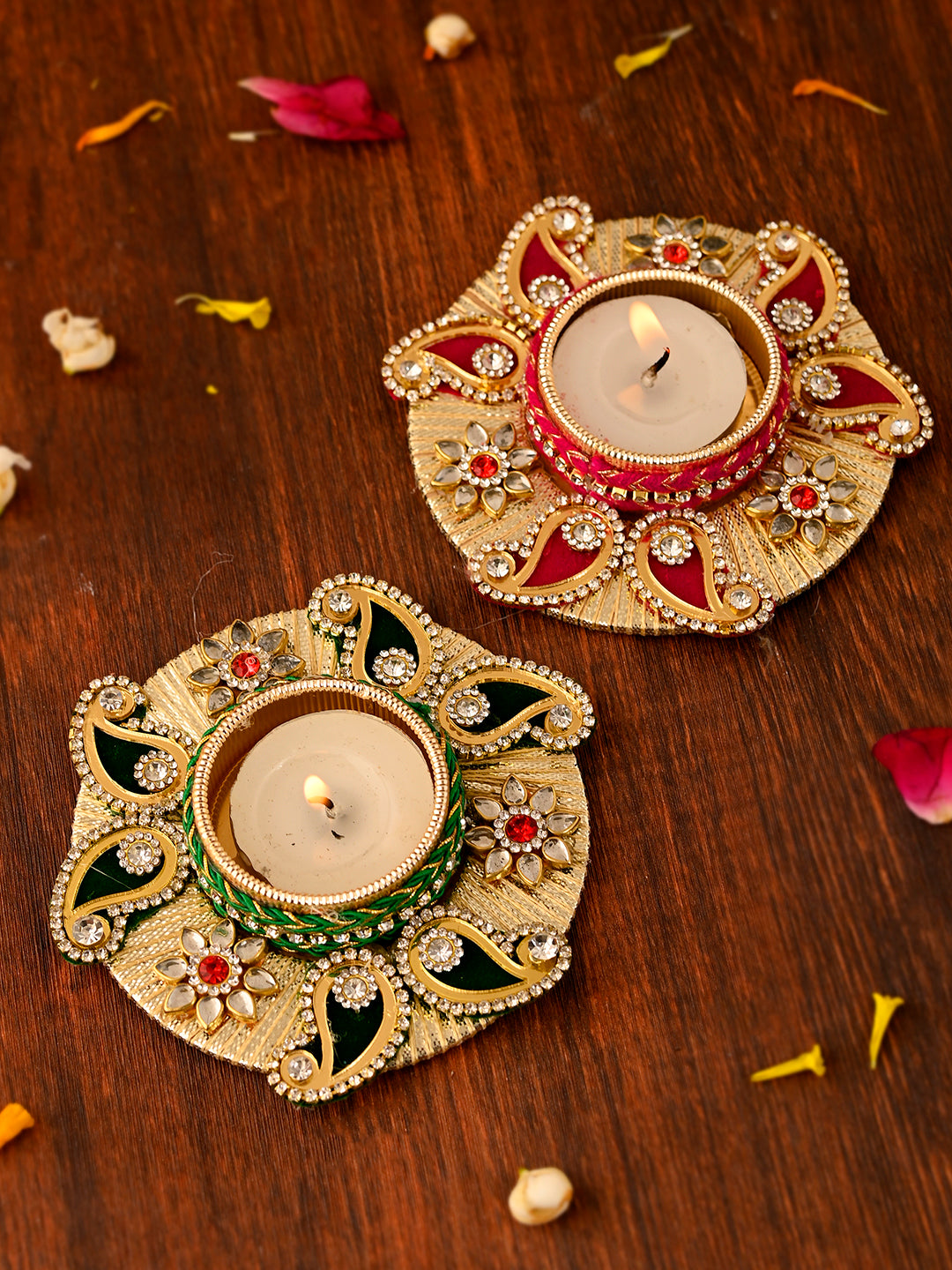 Green & Gold-Toned 2 Pieces Paisley Shaped Metal Candle Holders