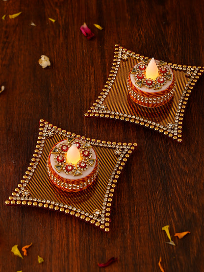 Red & White 2 Pieces Metal Candle Holders