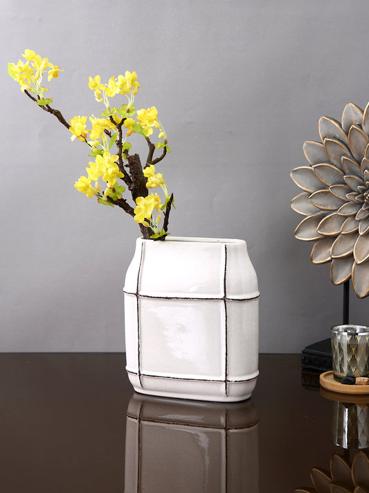 White Textured Ceramic Grid Flower Vase