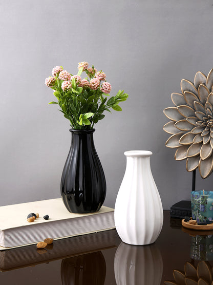 Black & White 2 Pieces Textured Ceramic Flower Vases