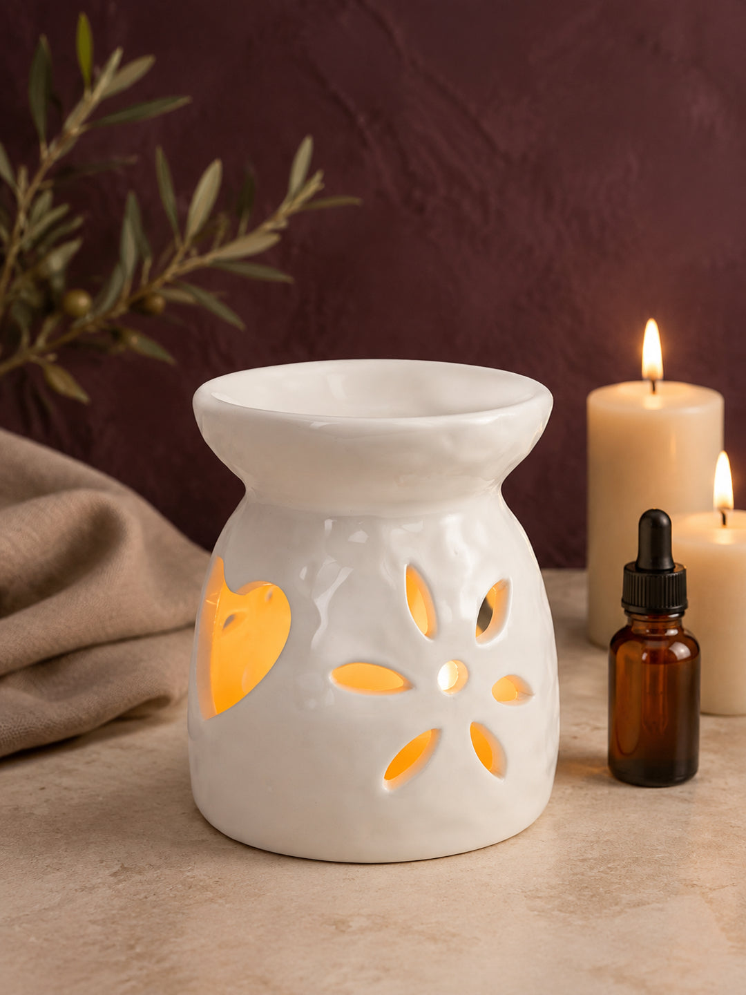 White Textured Ceramic Aroma OilDiffusers