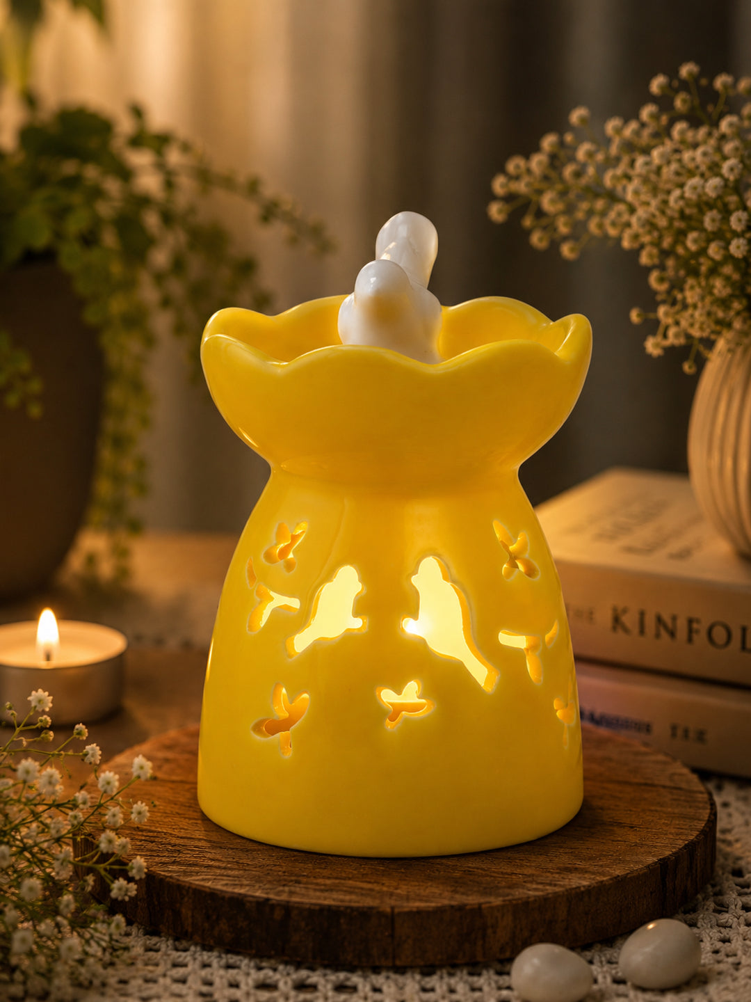 Meadow Yellow & White Textured Ceramic Aroma Oil Diffusers