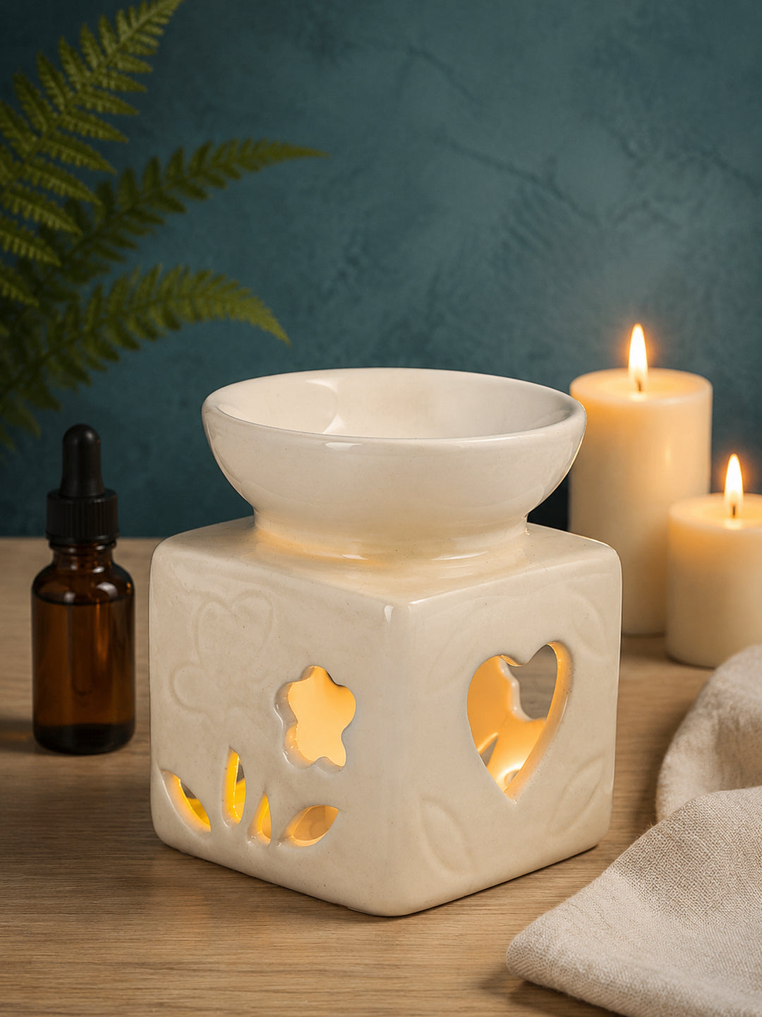 White Textured Ceramic Aroma OilDiffusers