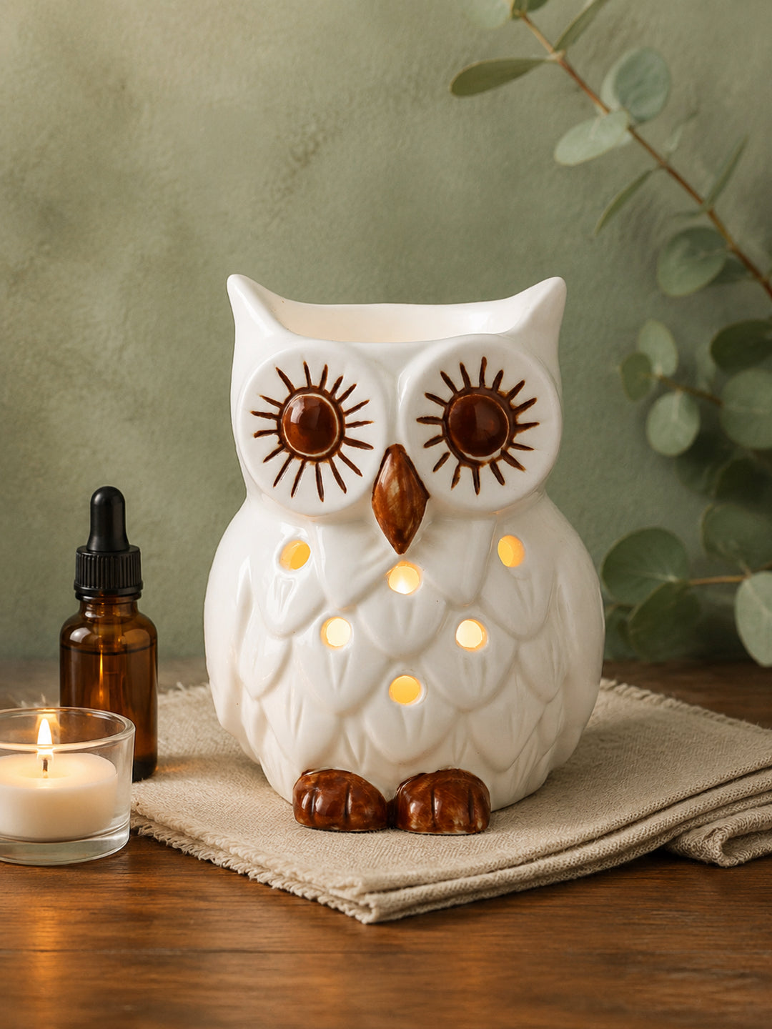 White & Brown Textured Owl Ceramic Aroma OilDiffusers