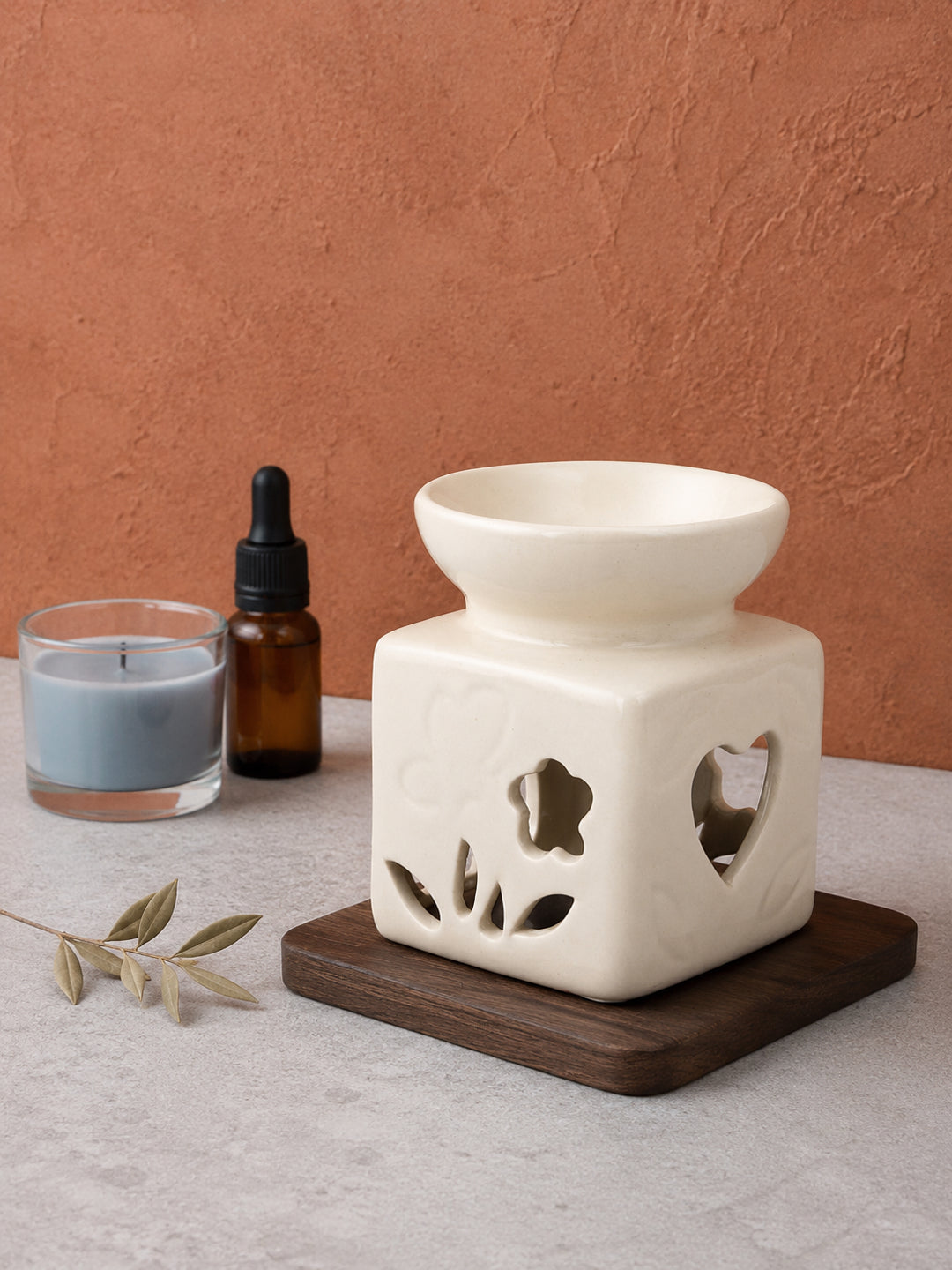White Textured Ceramic Aroma OilDiffusers
