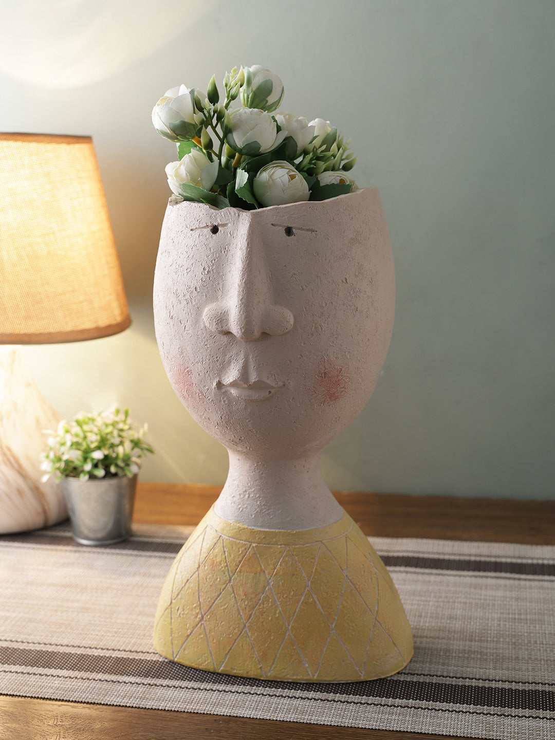 White Potrait Flower Vase - Default Title (CH210459)