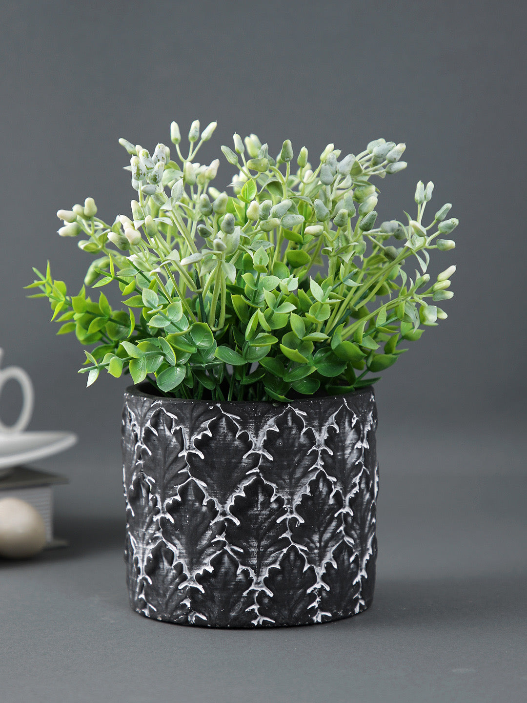 Leaf like Texture Ceramic Black Indoor Planter - Default Title (CHC22345BL)