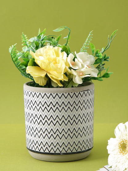 Zig Zag Pattern Ceramic Planter - Default Title (CHC22369A)