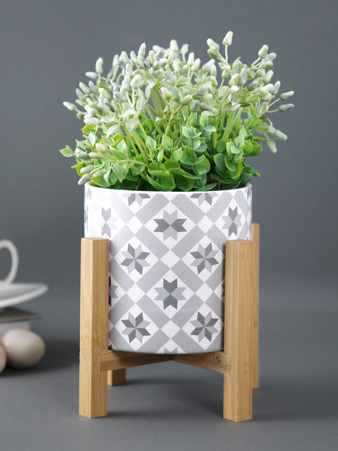 Ceramic Matte Planter with Wooden stand - Default Title (CHC22389A)