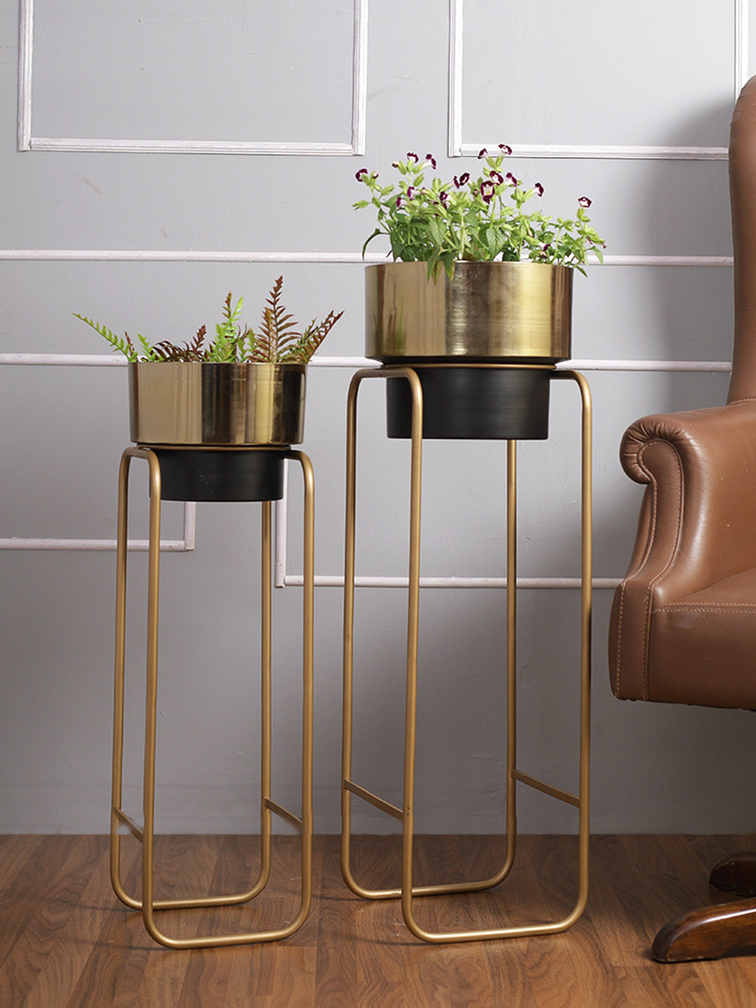 Set of 2 Golden & Black Planters with Stand - Default Title (CHM2205_2)