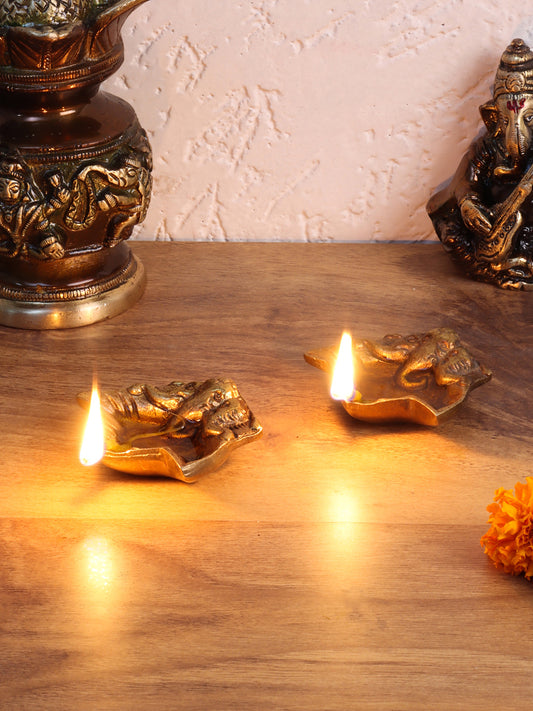 Lord Ganesha on Leaf with Diya Set of Two - Default Title (DDM2101_2)