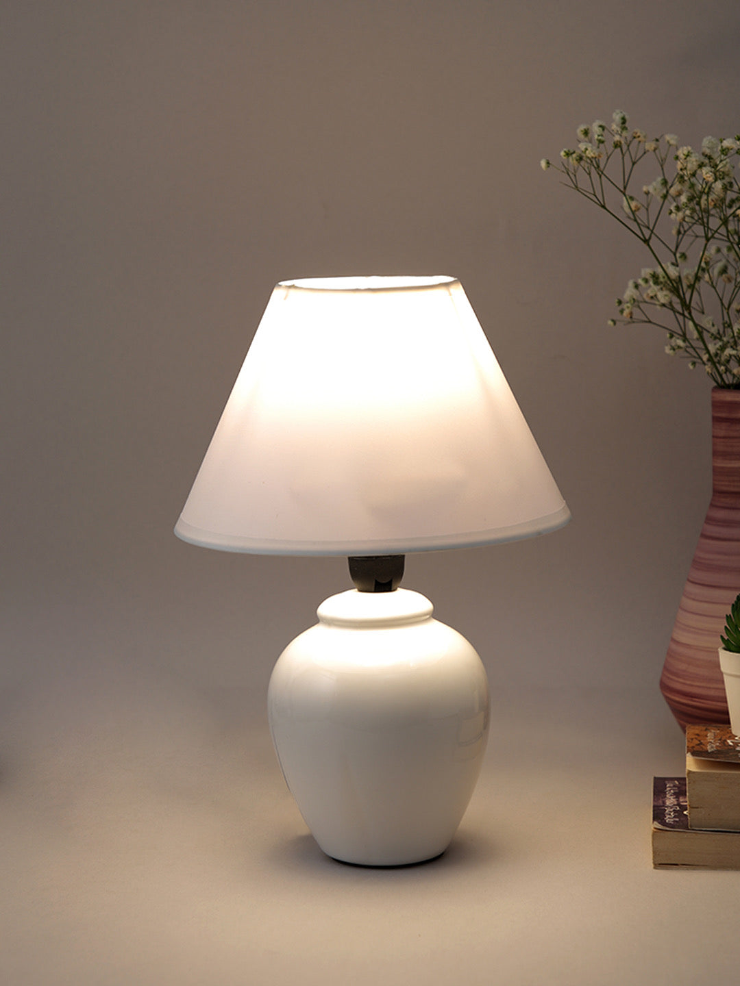 Urban Taste White Glazed Ceramic Table Lamp - Default Title (LAM22106WH)