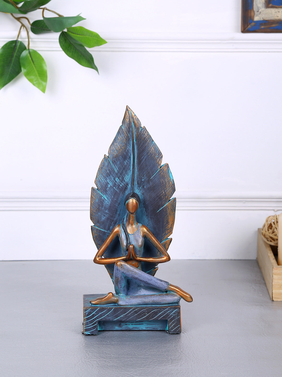 Calm and Composed Yoga Leaflet Statue - Default Title (SHOW19369)