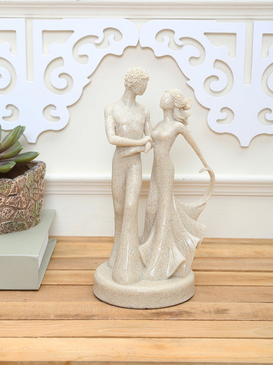 Dreamy Couple Strolling Figurine - Default Title (SHOW19622)