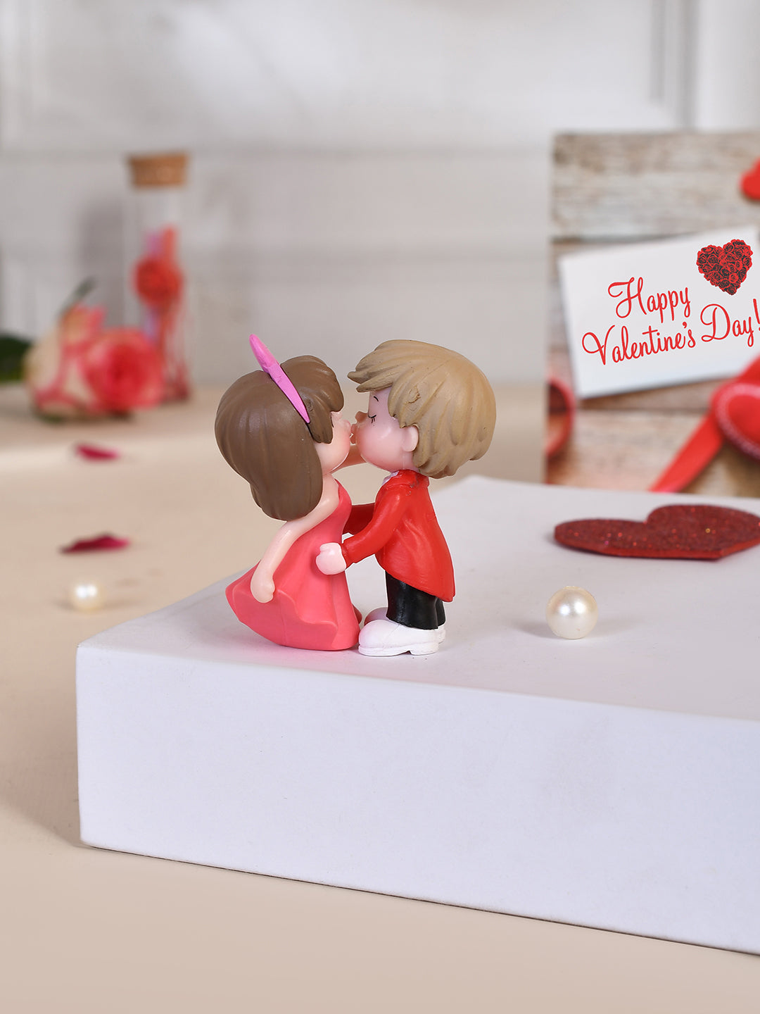 Love Kiss Figurine
